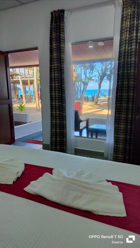 King Room with Sea View image 3
