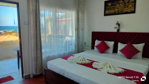 King Room with Sea View image 2