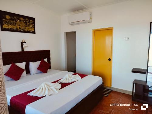 French garden Pragash Beach Hotel – Trincomalee, GA