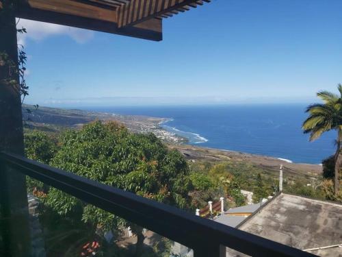 Villa Céladon SPA chauffé 6 pers et vue panoramique sur l'Océan indien