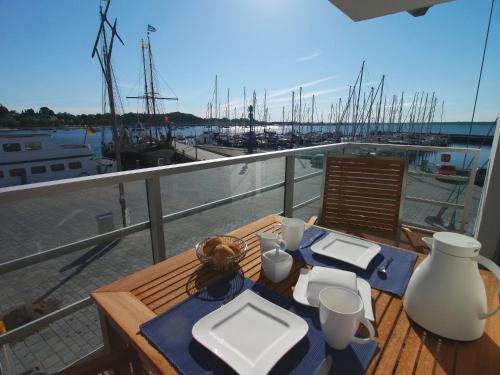 Apartment 10 - "Borbyblick" - Blickrichtung Hafen und offene See in Eckernförde, Deutschland
