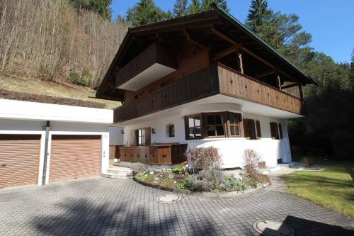 Appartement in Garmisch-Partenkirchen mit Kleinem Garten Garmisch-Partenkirchen