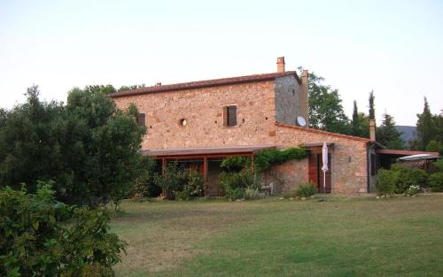 Ferienwohnung in Castellina Marittima mit Grill und Garten