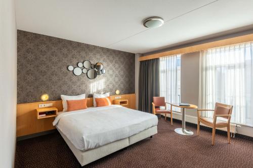 1 queen bed