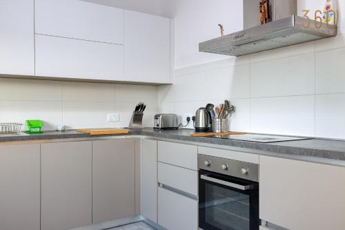 Stylish & Cosy 2BR Apt in the Heart of St' Julians by 360 Estates, St Julian's (Foto 5)
