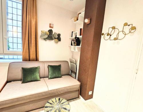 Invalides - Beautiful flat elegant part of Paris - image 9