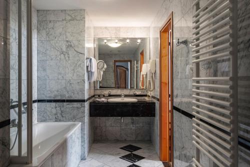 Suite image 4