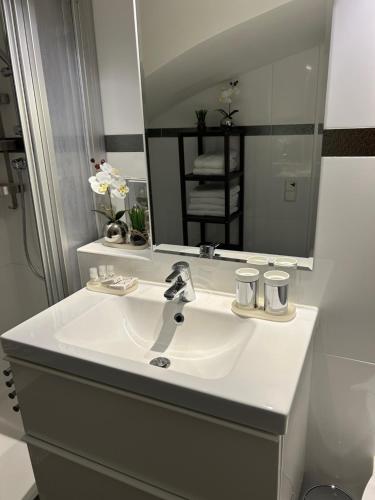 City-Center Apartments - image 7