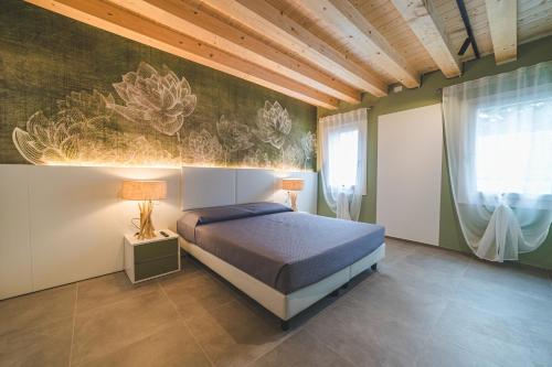 BATTISTI HOSPITALITY - motocicletta 1