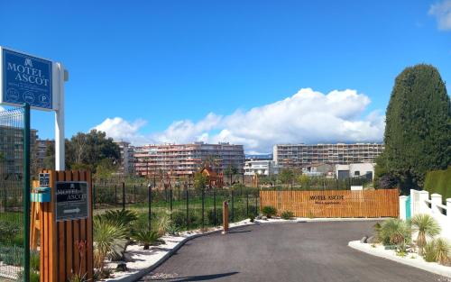 MOTEL ASCOT - Hotel & Appartements - image 2