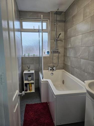 Chic Urban Gem - 3 min from Duddeston Station, Birmingham (photo 10)