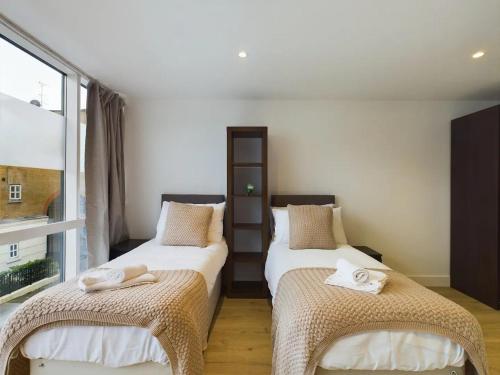 Pass the Keys Stylish 4-Bed3-Bath in Shoreditch - image 8