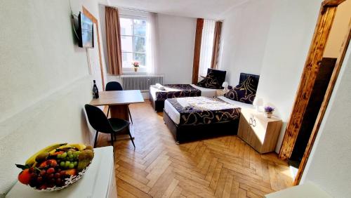 Zur Schönen Lau- Monteurzimmer (Zur Schonen Lau- Monteurzimmer) in Blaubeuren