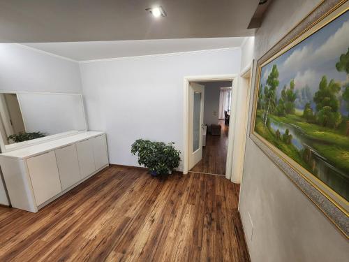 Apartment Sweet Luxury, Tirana (photo 4)