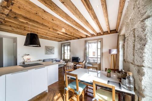 Authentic with an exceptional view AIL, Lyon (photo 6)