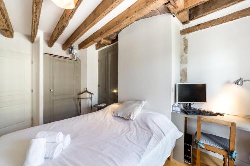 Authentic with an exceptional view AIL, Lyon (photo 9)
