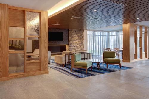 Fairfield by Marriott Inn & Suites Rochester Hills - image 8