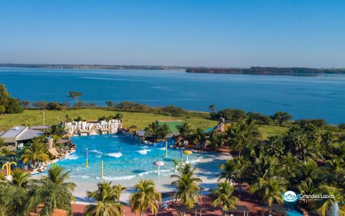 Exterior view of Grandes Lagos Resorts & Parque Aquatico - Canal Oficial
