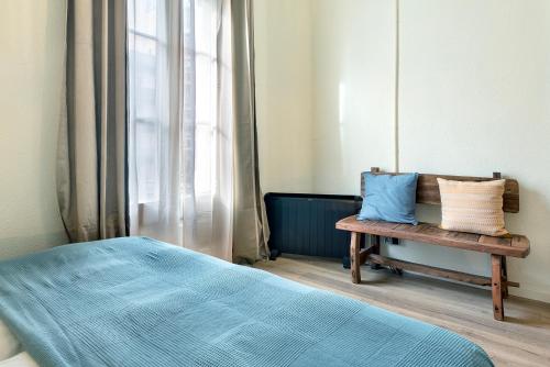 Deluxe Apartment image 1