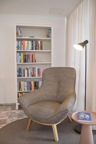 Ferienwohnungen Stadt Merzig Appartement Piatti und Appartement Bücherliebe