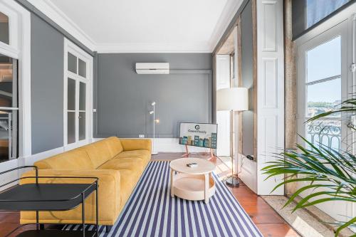 GuestReady - Innvict - Starboard river views in Porto