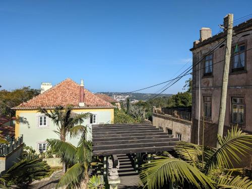 Sintra Serenity: Castle Views!