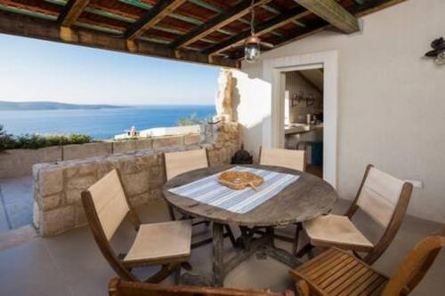 Old Tree Villa - image 14
