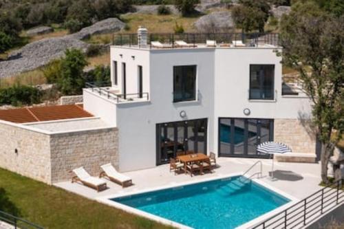 Luxury Holiday House Skrip with Private Pool