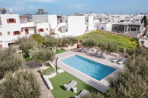 Hotellet från utsidan, Sunset Paros Naousa in Paros