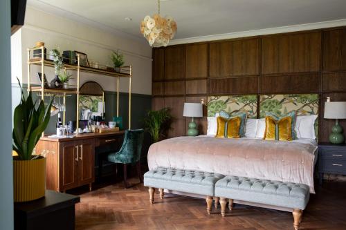 Worplesdon Place Hotel - image 10