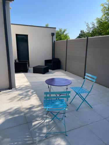 Facilities, L'Olivier de munet in Distre
