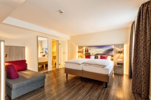 CityClass Hotel Caprice am Dom - Superior - image 3