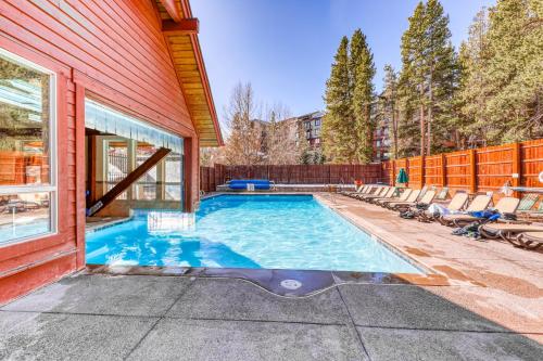 Basking in Breckenridge Brilliance in Four O'Clock