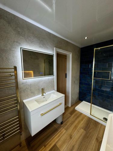 Chequers Inn - image 6
