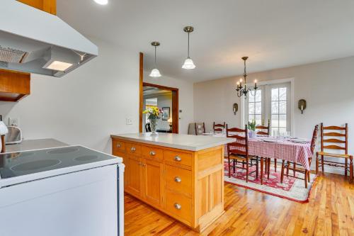 Historic Farmhouse in Layton w/ Deck! in Bushkill (PA)