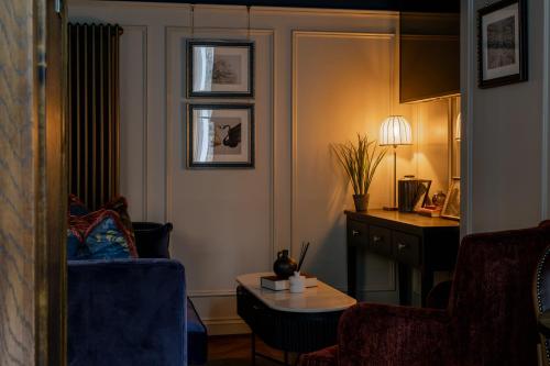 Worplesdon Place Hotel - image 2