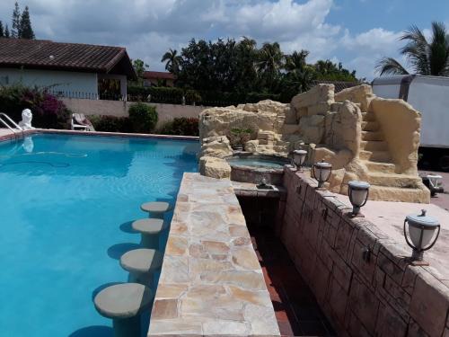 Furnished Private Apartment in a gated mansion in Tamiami, USA