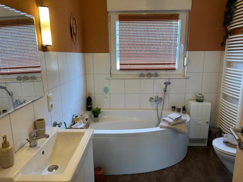 Shower, Ferienwohnung Wibi in Biedenkopf