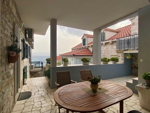 Apartment Simon - Old Stone Charm, Central Bol Life, Bol (foto 5)