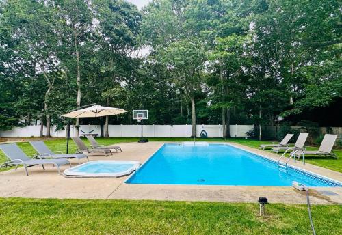 Cousy Summer Home in East Hampton with private pool