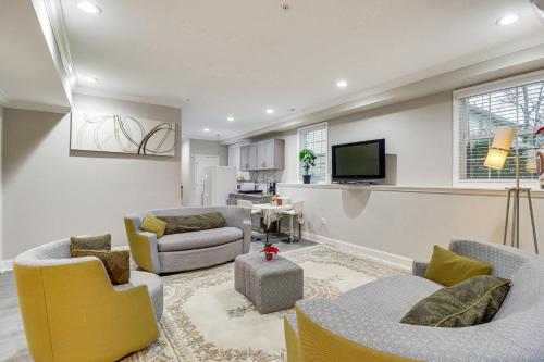 Cozy Capitol Heights Abode 6 Mi to National Mall in Capitol Heights, USA