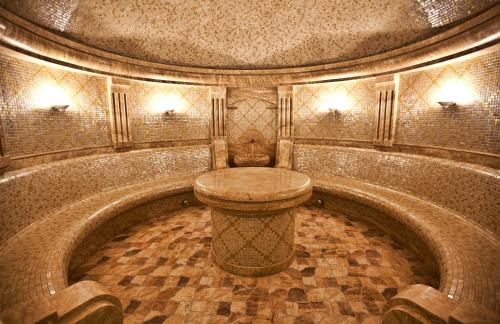 54232720 Multi Grand Pharaon Hotel