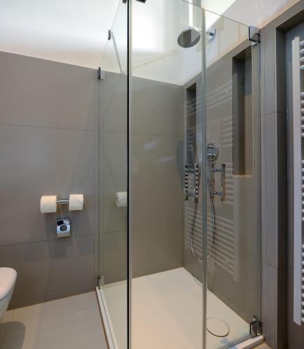 Volksschule - image 9