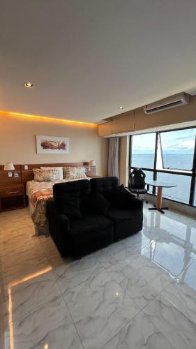 Flat no Condomínio do Edifício Tropical Executive e residence com Vista para o Rio