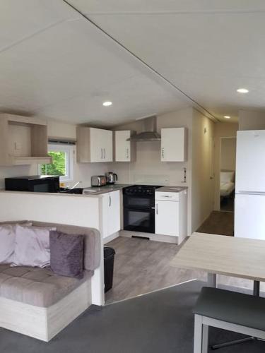 Delightful Modern Two Bedroom Static Caravan