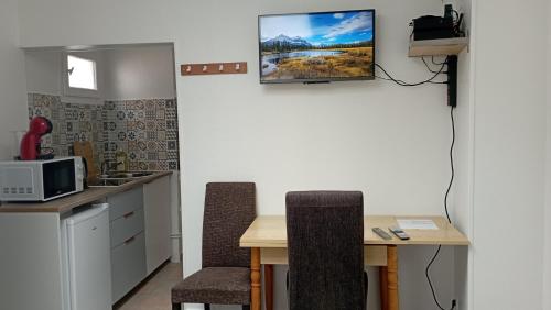 Studio Centre ville Claye Souilly Parking communal Gratuit in Клей-Суалі