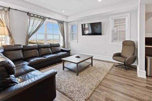 Modern 4BR 2BA Apt Steps to the Beach Open Living in Atlantic City, USA