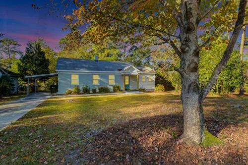 Modern Home Near Forest Drive in Columbia, USA