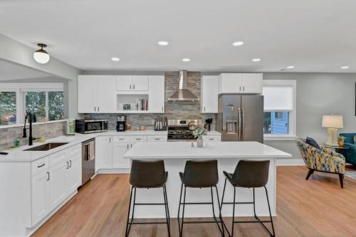 Modern Home Near Forest Drive in Columbia, USA