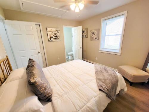 Central 2BR - Near 5 Points in Columbia, USA